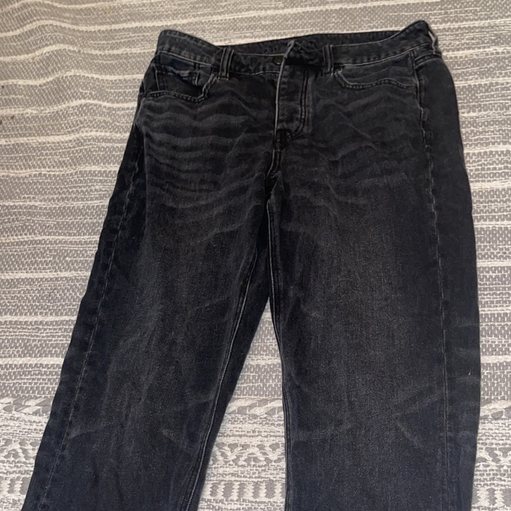 Black straight leg American eagle jeans size 4